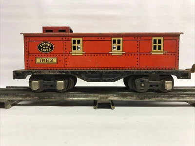O Guage Pre-War Tin LITHO Red Caboose NO. 1682 LIONEL LINES - Image 1 of 4