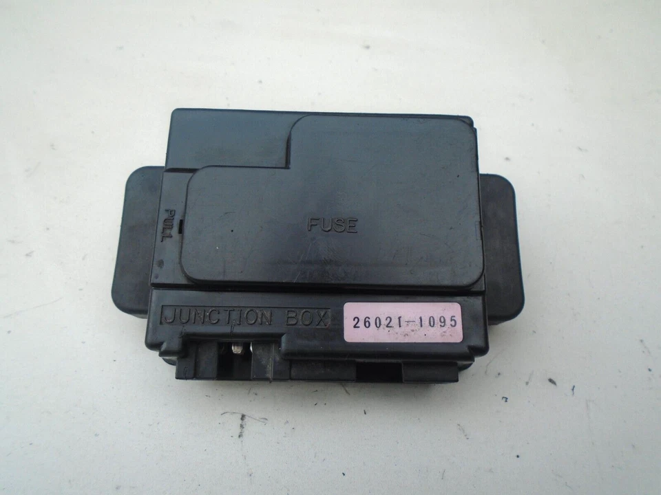 Kawasaki ZX6R G 1998-99  Fuse Box - Image 1 of 1