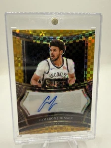 2024-25 Panini Select Cameron Johnson Gold Prizm Auto SIG-CAM /10 - Bild 1 von 2