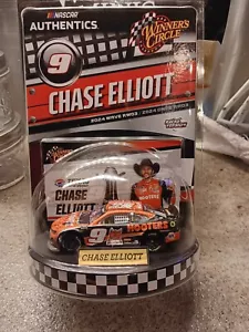 1/64 2024 Winners Circle Wave 03 Chase Elliott Hooters Texas Win Raced Version - Picture 1 of 3