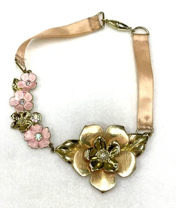 Disney Vintage LTD LONDON 2003 Gold Tone Flowers Pendant 15" Choker Pink Ribbon - Picture 1 of 4
