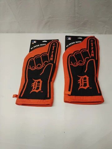 2 pack #1 OVEN MITT- Detroit Tigers-For Grills & Ovens Cover