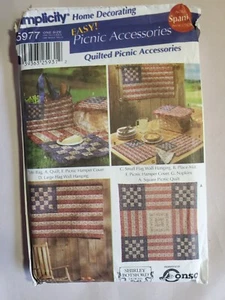 Simplicity 5977 "Patriotic" Quilted Picnic Accessories Pattern - Picture 1 of 2