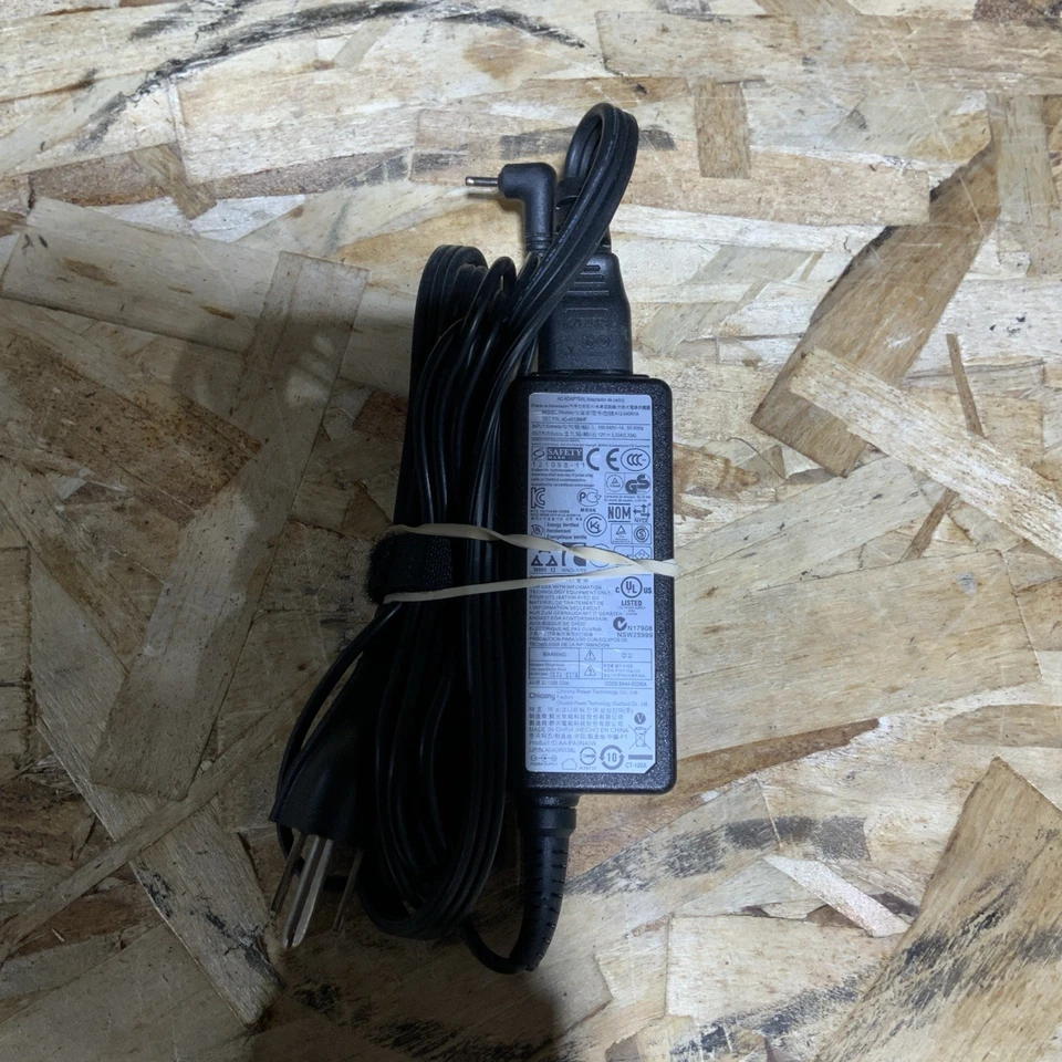 LOTE DE 10 Carregador Chromebook Samsung Genuíno 40W 12V 3.33A Adaptador A12-040N1A - Imagem 1 de 3