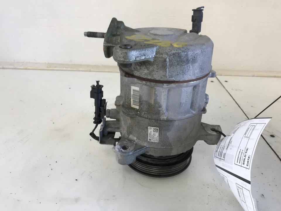 Compresor de aire acondicionado usado para: camioneta Chevrolet Silverado 1500 2016 grado A Foto 1 de 4