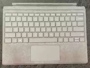 Tastiera originale Microsoft Surface Pro TypeCover per Pro 7/6/5/4/3 (1725) grigio #1 - Foto 1 di 3