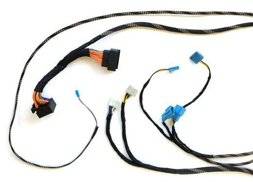 Emphaser EA-D800-ISO1 - EA-D800 Plug'N'Play Anschlusskabel für BMW 5er  - Bild 1 von 1