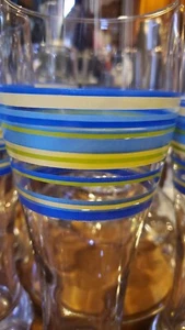 Pier 1 Blue Yellow Green Beer Glass 19oz - Bild 1 von 4