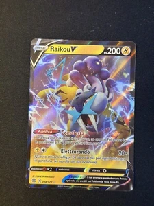 Lotto 100 Carte Pokémon Ita comuni piu 2 EX/GX/V/VMAX/ASTRO/GOLD/SHINY/HOLO - Foto 1 di 10
