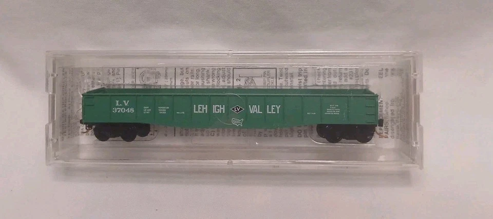 Lehigh Valley LV 37048 50' Gondola Fishbelly Side w/drop Ends N-scale Train  - Image 1 of 4