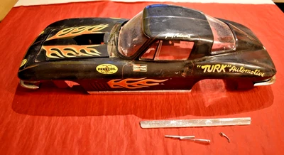 Monogram 1967 Corvette Body Parts 1/12 - Image 1 of 4