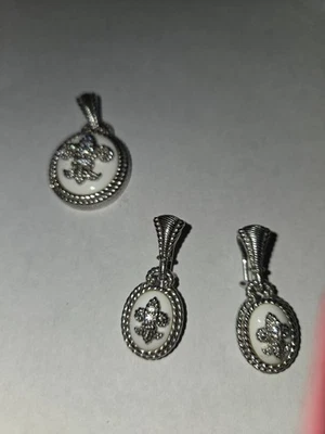 Judith Ripka Blanco Ágata Flor De Lis Plata de Ley Potenciador + Pendientes Foto 1 de 4