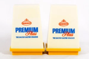 Scarce NABISCO Premium Plus Saltine Crackers Advertising Salt & Pepper Shakers - Picture 1 of 9