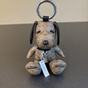 NWT COACH X PEANUTS SNOOPY Signature C Khaki Brown Charm / Keyring Style # 5401 - Picture 1 of 12