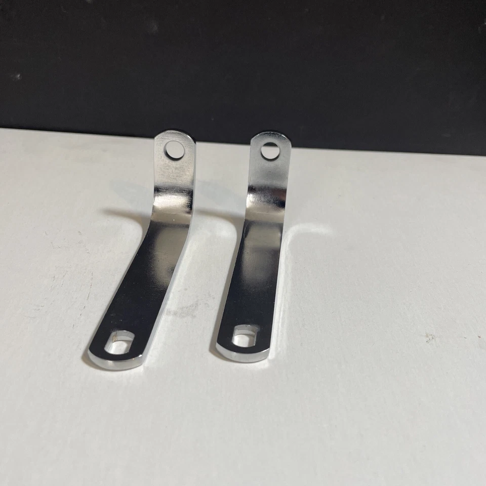 70-6857 TRIUMPH 650 TR6 T120 TIGER BONNEVILLE TUBO DE ESCAPE L JUEGO DE SOPORTES U.K. Foto 1 de 4