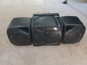 Sanyo MCD-S750 Boombox AM/FM - CD - Tape Deck con altavoces separadores - para piezas - Imagen 1 de 16