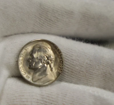 1939 S US Jefferson Nickel 5c Gem Unc... - Image 1 of 2