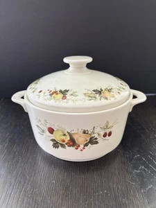 Royal Doulton Miramont Round Covered Casserole Dish 1.25 Quart - Picture 1 of 7