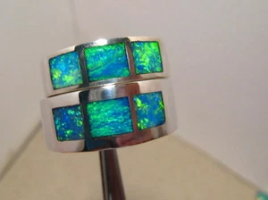 Anillos de ópalo a juego - Bandas de boda - Plata esterlina - Se pueden hacer en tu talla - Imagen 1 de 10