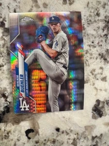 Tarjeta refractor prisma cromado Topps 2020 Los Angeles Dodgers Walker Buehler #104 - Imagen 1 de 1