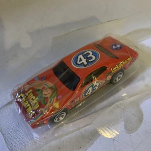 2004 Lucky Charms Hot Wheels '71 Plymouth GTX Richard Petty 1:64 Diecast #43 T3 - Picture 1 of 2