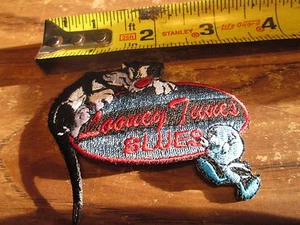 LOONEY TUNES BLUES TWEETY AND SYLVESTER PATCH EMBROIDERED IRON ON SWEET LOOKING - Picture 1 of 1