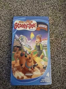 Whats New Scooby-Doo Vol. 5: Sports Spooktacular (VHS, 2005) - Foto 1 di 7