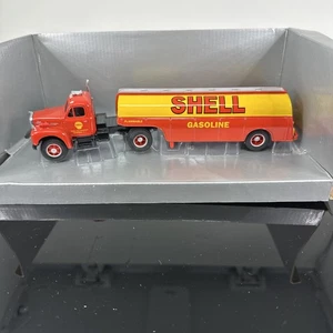 Corgi 1/50 Scale 53201 - Mack B Series Fruehauf Tanker Truck Shell - Red/Yellow - Picture 1 of 13