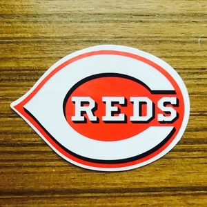 MLB Cincinnati Reds Sticker Water-Resistant PVC 4.8x7cm - Picture 1 of 2