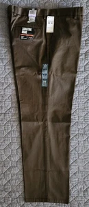 NWT Dockers Men's D2 Straight Fit Signature Khaki in Dark Pebble Brown; 38x32 - Picture 1 of 14