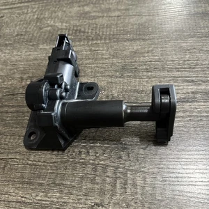 2001-2020 Town & Country Grand Caravan LH Driver Side Rear Quarter Window Motor - Picture 1 of 3