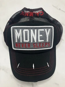 GORRA DE BÉISBOL CALIENTE - EDICIÓN DINERO NUNCA DUERME - VERSIÓN LIMITADA NEGRA  - Imagen 1 de 5