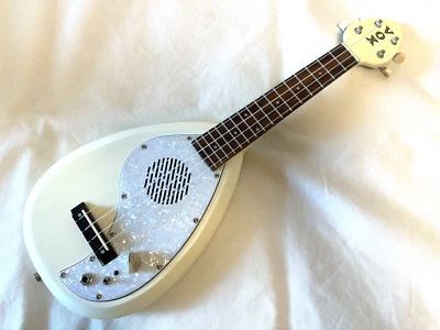VOX ELEUKU VEU-33C Electric Ukulele Built-in Speaker White - Image 1 of 4