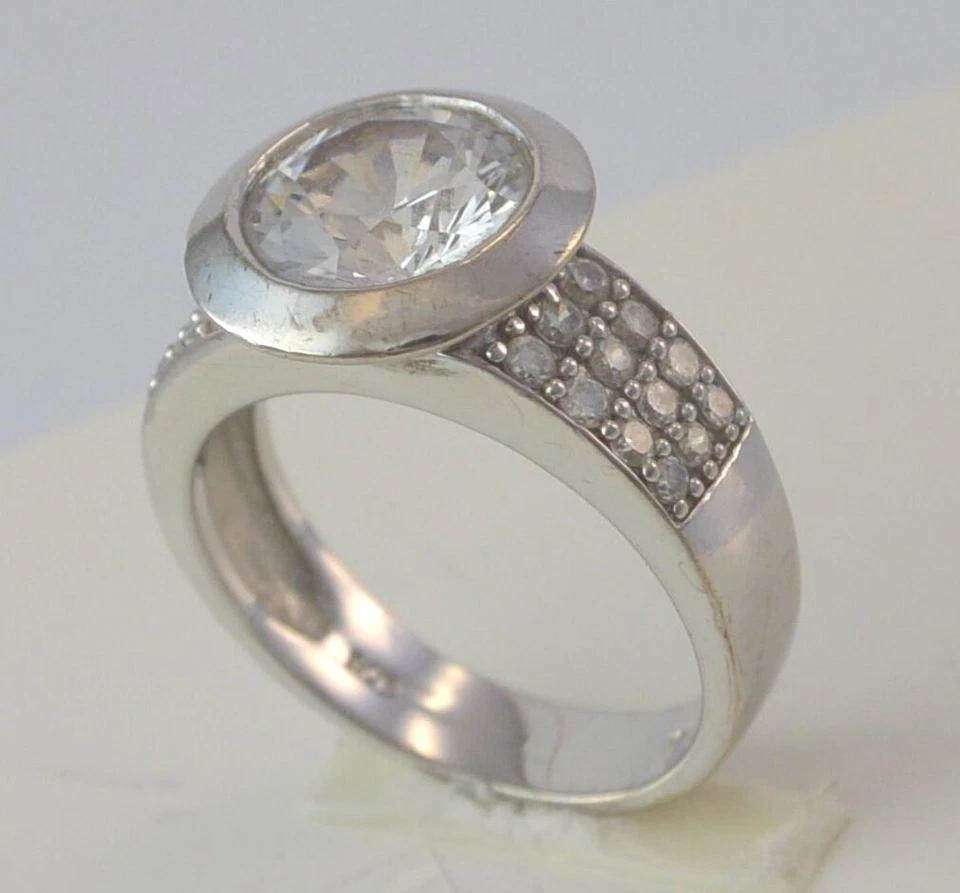 Damen Solitär-Ring - mit  Zirkonia/ 925er Silber (55 (17,5 mm Ø)  - Bild 1 von 4