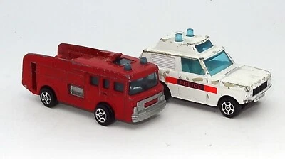 CORGI JUNIORS POLICE RANGE ROVER AND FIRE ENGINE - RARE - Image 1 of 3