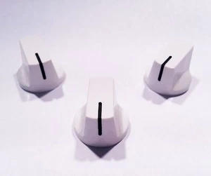 White Pointer Knobs with Set Screws 1/4" for DIY Effects Pedal Projects-Set of 3 - Picture 1 of 2