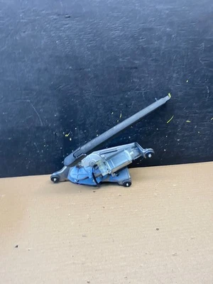 2007 to 2015 Mazda CX-9 CX9 Windshield Rear Wiper Motor s2631 DG - Image 1 of 4