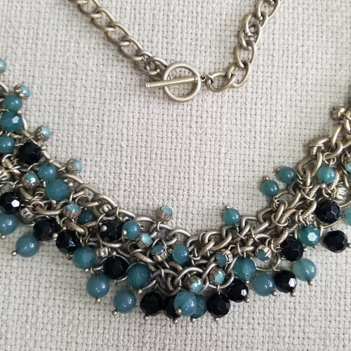 VETEMENTS Collana Bavaglino Perline Blu Nero Vetro Acrilico Tono Argento Cha Cha Statement Pendente