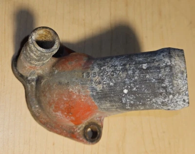 Корпус термостата охлаждающей жидкости 1967 BUICK 430 67 1966 66 1968 68 400 RIVIERA - Изображение 1 из 4