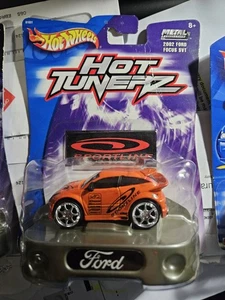 Hot Wheels Hot Tunerz Metal Collection 2002 Ford Focus Red SVT Neu Sealed - Bild 1 von 1