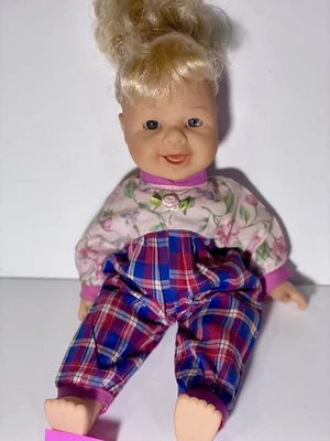 Muñeca Famosa Expressions vintage 16” años 90 Foto 1 de 4