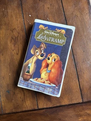 Vintage VHS Tapes: Lady And The Tramp - Walt Disney Masterpiece - USED - Image 1 of 4