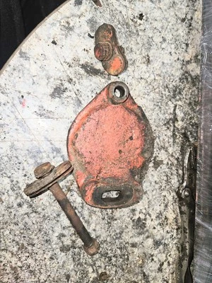 Cubierta de eliminación de bomba hidráulica para tractor Case VC cubierta de motor continental Foto 1 de 4