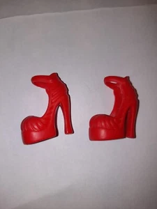 MONSTER HIGH ~ 2015 Frankie Stein RED HEELS - Picture 1 of 2