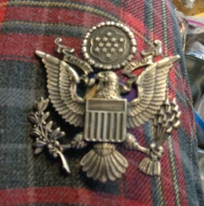 U.S.AIR FORCE BADGE, PRE 1993 OFFICERS HAT BADGE. - Picture 1 of 1