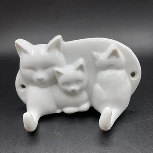 Vtg 80s Avon Ceramic Kitchen Kittens Cat Family Tails Wall Hook Keys Jewelry - Picture 1 of 14