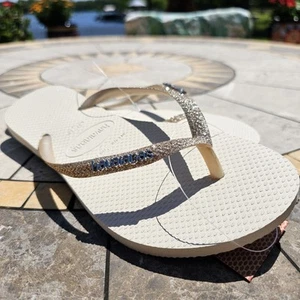 Havaianas- Slim Glitter- Women's Flip Flops- Beige w/Silver- 9/10- NWT- $34 - Picture 1 of 7