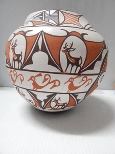 XLARGE JENNIE LAATE VINTAGE ZUNI PUEBLO DEER HEARTLINE INDIAN POTTERY OLLA POT - Picture 1 of 6