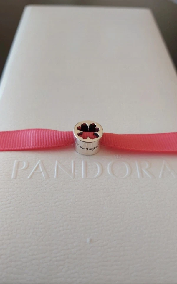 Charm openwork quadrifoglio - Immagine 1 di 4