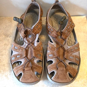 9M Privo by Clarks Sport Sandals Brown Leather Hiking Bungee Cord Fisherman - Picture 1 of 11